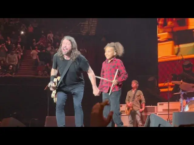 Foo Fighters "Everlong"  w/ 11-Year-Old Nandi Bushell, The Forum, Los Angeles, 8.26.21